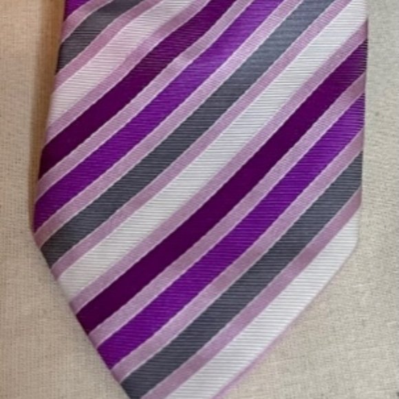 Geoffrey Beene Other - Geoffrey Beene Mens Silk Tie Pink Purple White Grey Striped  pattern Super Sexy!